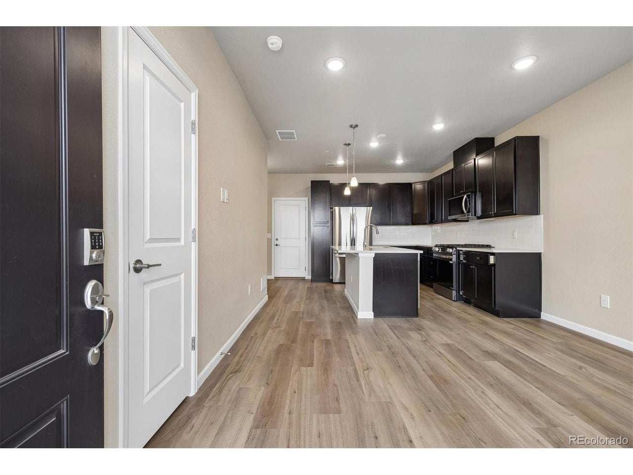 6710 Merseyside Ln, Castle Pines, CO 80108 photo