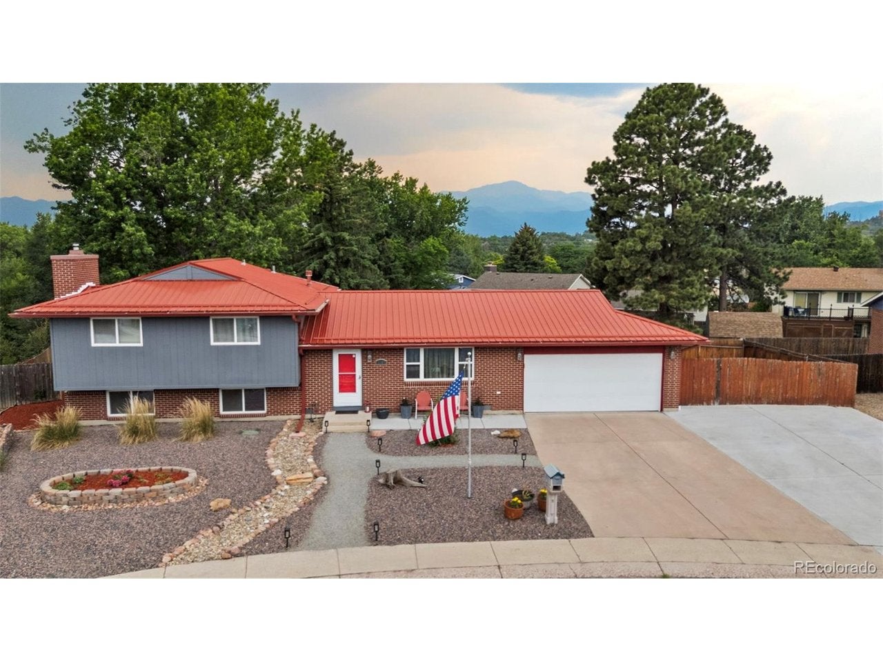 2110 Greenwich Cir, Colorado Springs, CO 80909