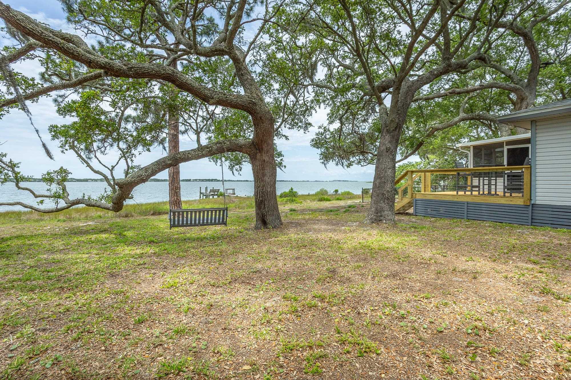 632 Mariner Cir, Panacea, FL 32346 photo
