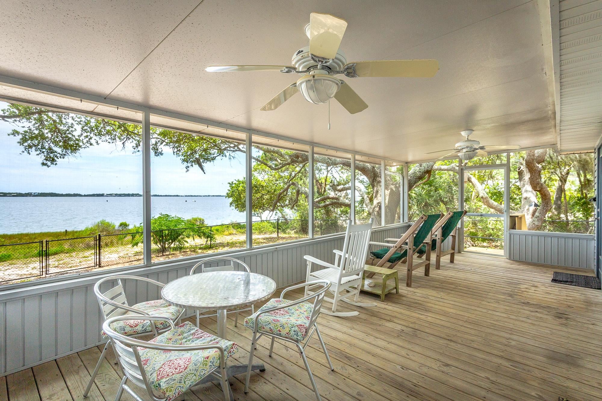 632 Mariner Cir, Panacea, FL 32346 photo