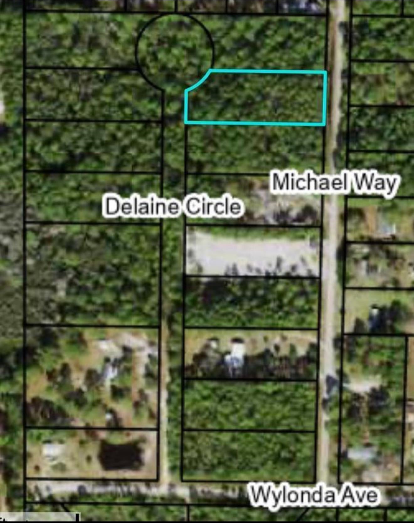 118 Delaine Cir, Eastpoint, FL 32328