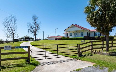 Single Family Residence in Madison FL 511 SW Sundown Creek Road.jpg