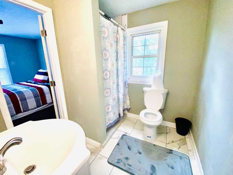 Single Family Residence in Tallahassee FL 835 Griffin Street 12.jpg