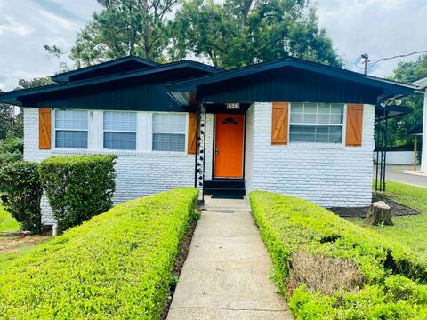 Single Family Residence in Tallahassee FL 835 Griffin Street 1.jpg
