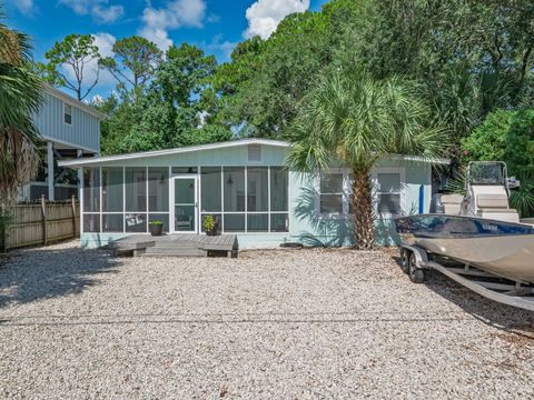 Single Family Residence in Shell Point FL 1480 Shell Point Road.jpg