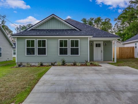 Single Family Residence in Crawfordville FL 17 Comanche Trail.jpg