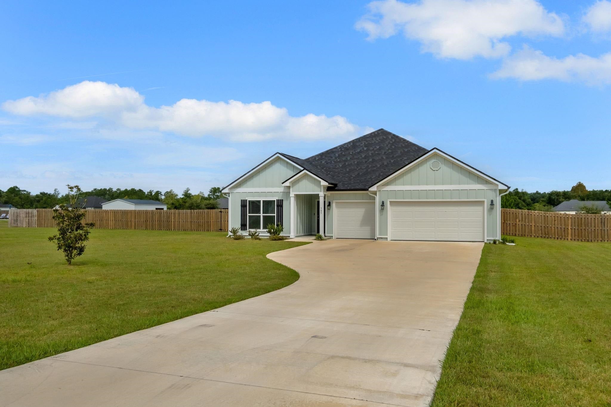 305 Golden Loop, Crawfordville, FL 32327