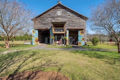 Single Family Residence in Other Georgia GA 4767 S Old 179.jpg