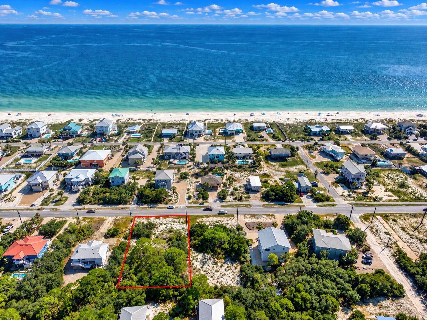 1025 Gulf Beach Dr, Eastpoint, FL 32328