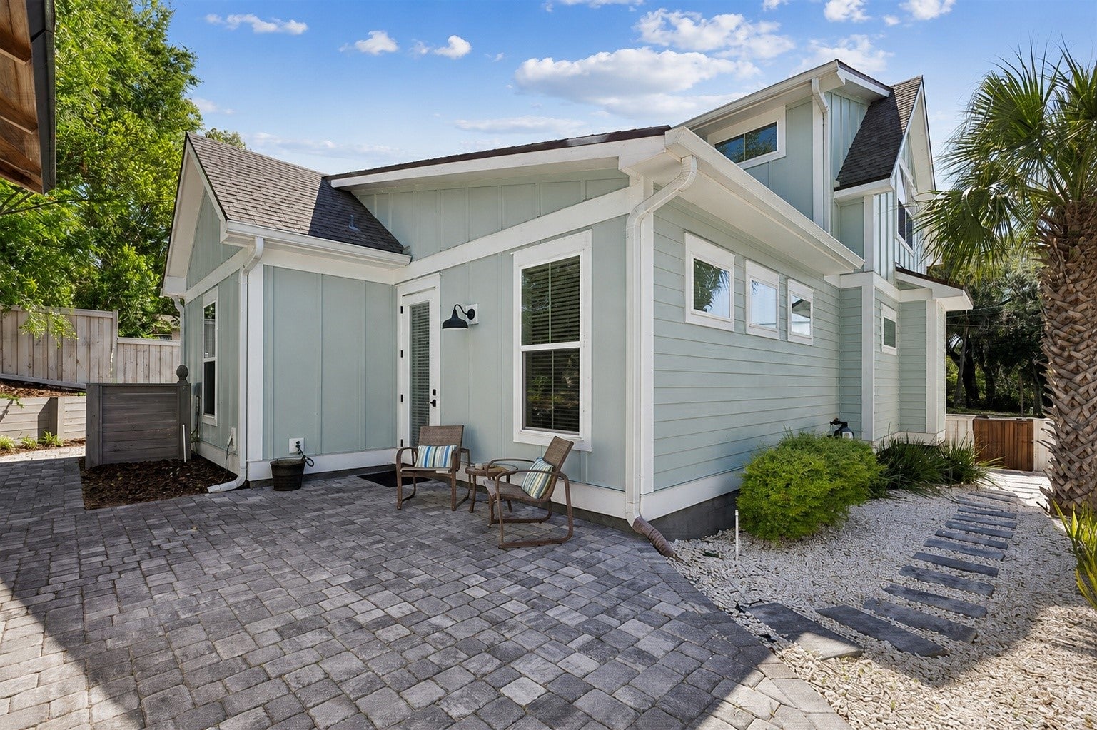 114 N 9 St, Fernandina Beach, FL 32034 photo