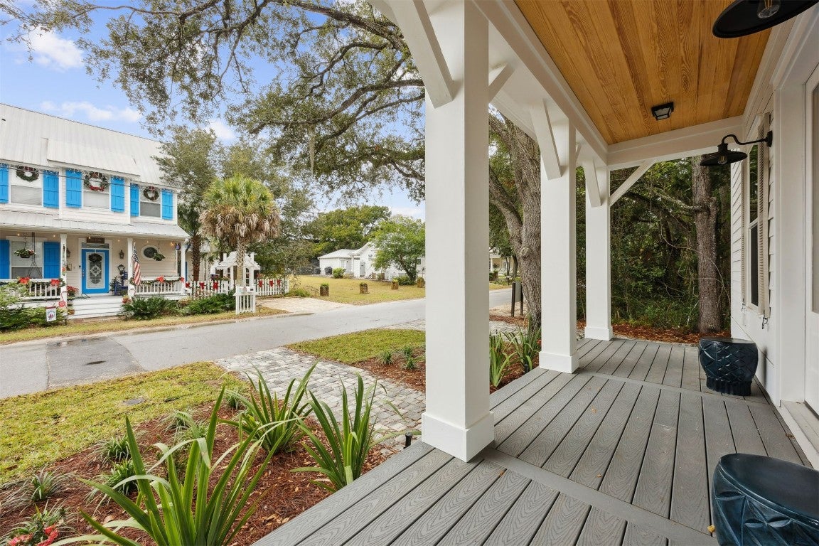 1111 White St, Fernandina Beach, FL 32034 photo