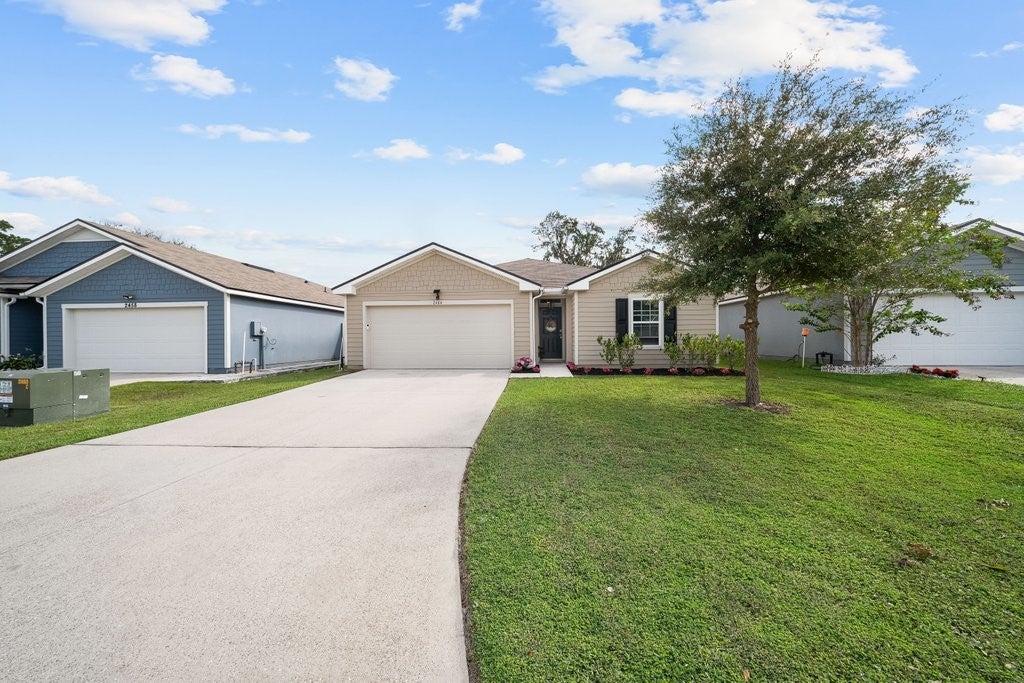 2464 Beachview Dr, Jacksonville, FL 32097 photo