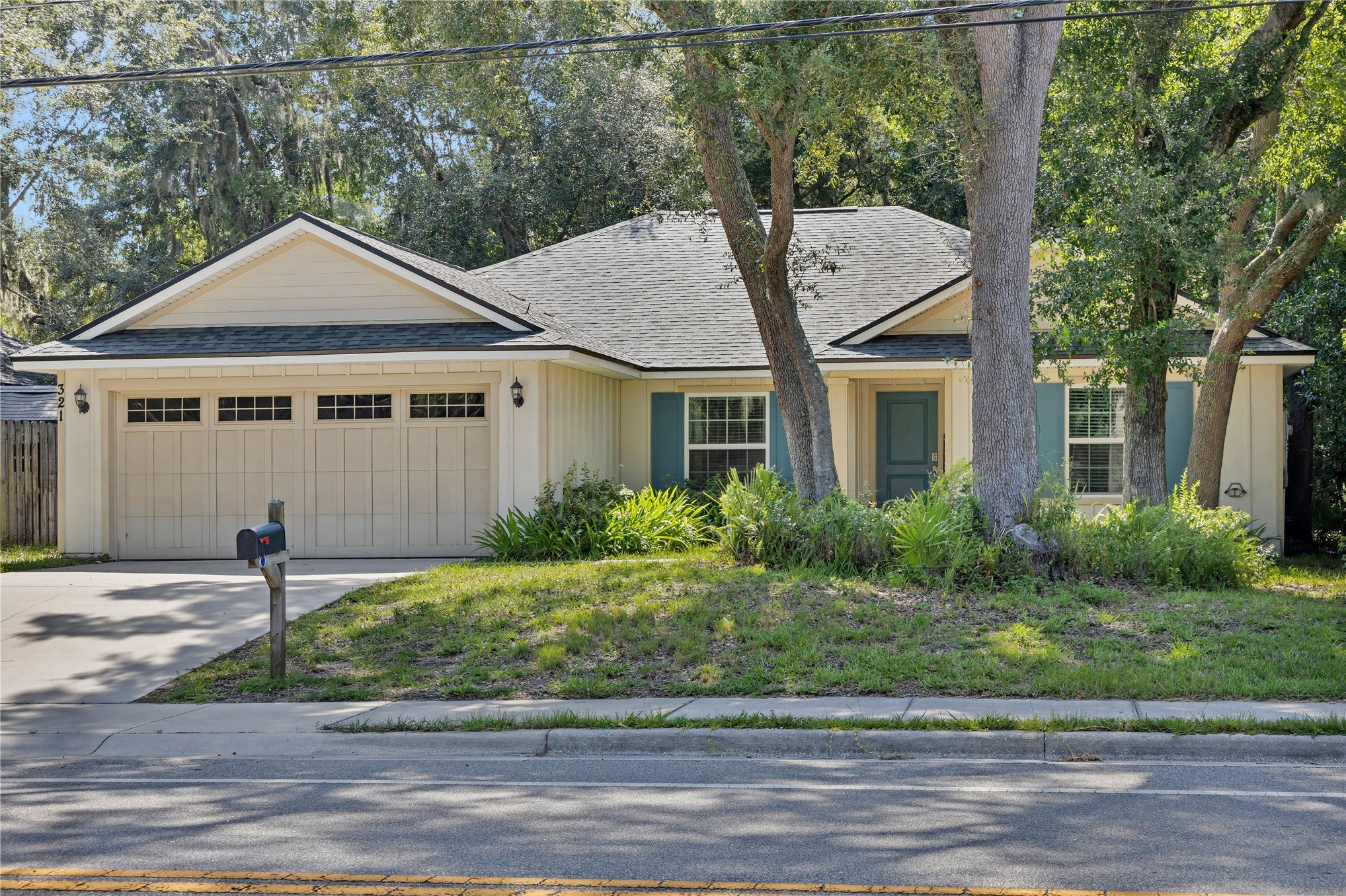 321 S 14 St, Fernandina Beach, FL 32034 photo