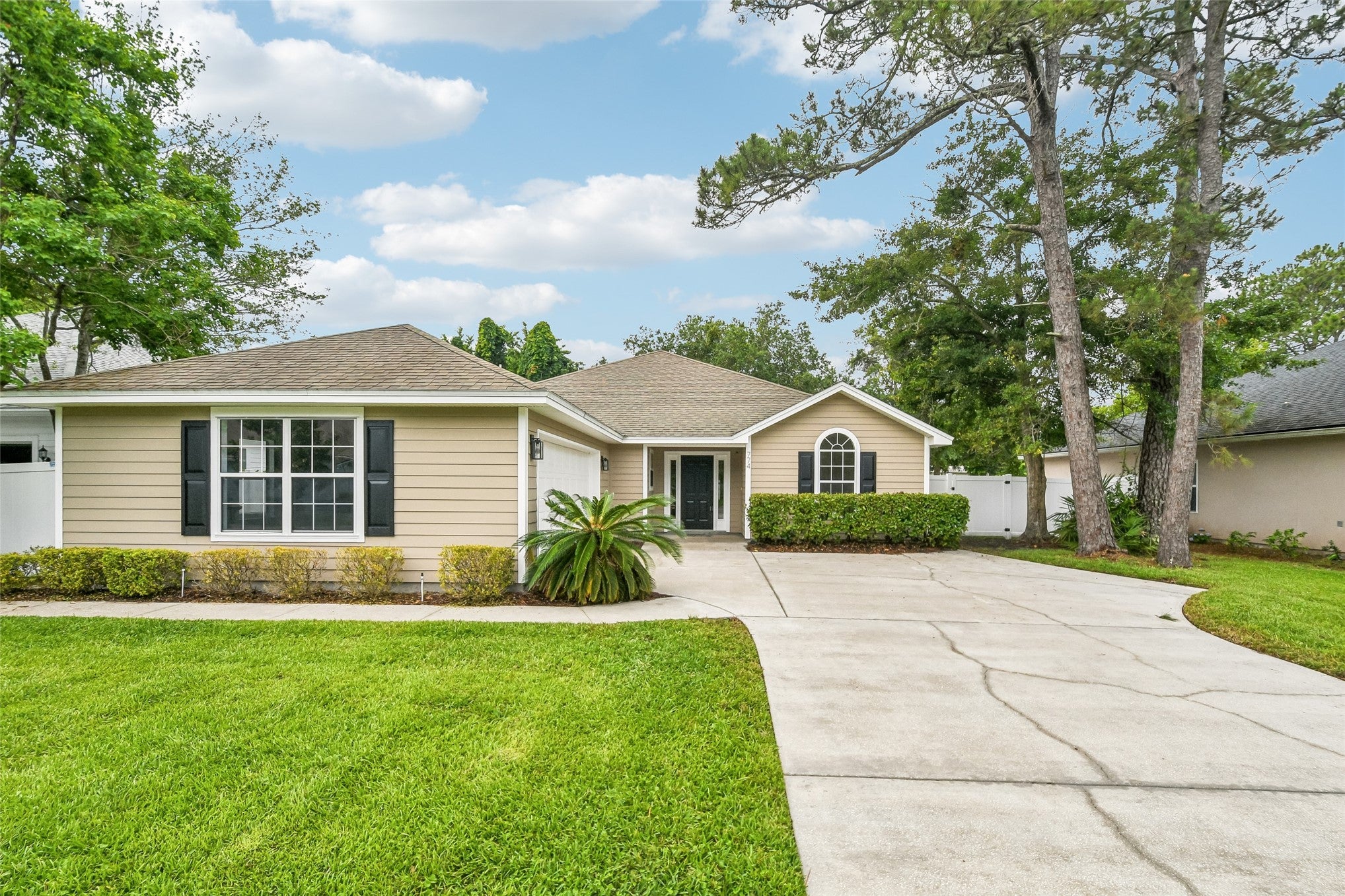 774 Barrington Dr, Fernandina Beach, FL 32034