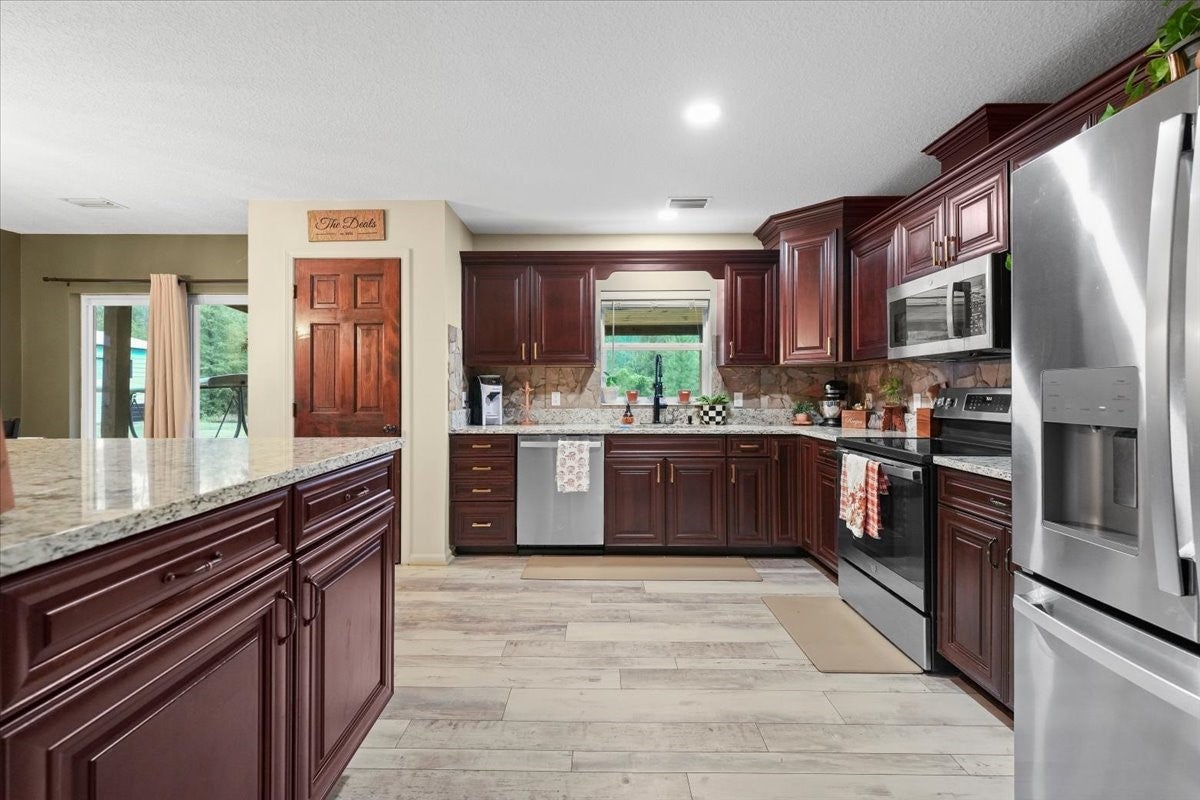 35686 Quail Rd, Callahan, FL 32011 photo