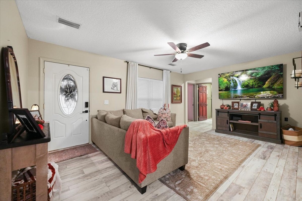35686 Quail Rd, Callahan, FL 32011 photo