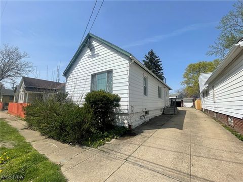 Single Family Residence in Cleveland OH 3532 Carlyle Avenue.jpg
