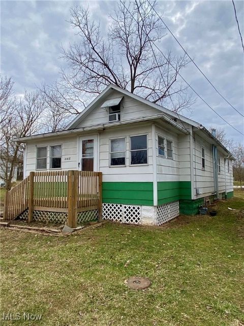 Single Family Residence in Parkersburg WV 4418 17th Avenue.jpg
