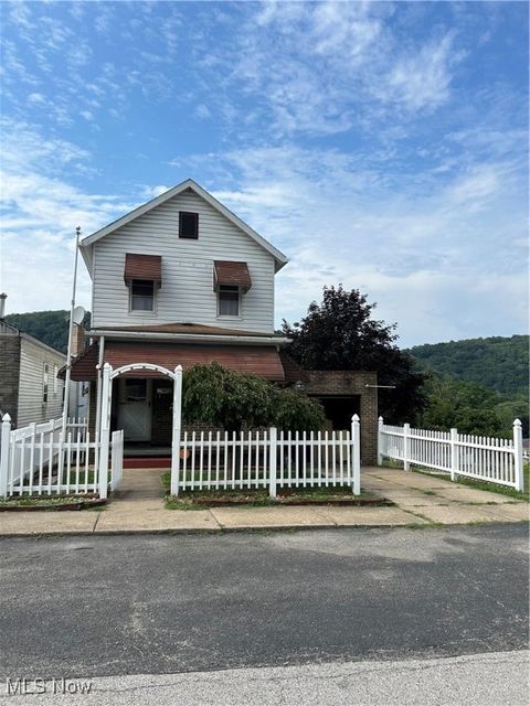 Duplex in Newell WV 202 GRANT Street.jpg