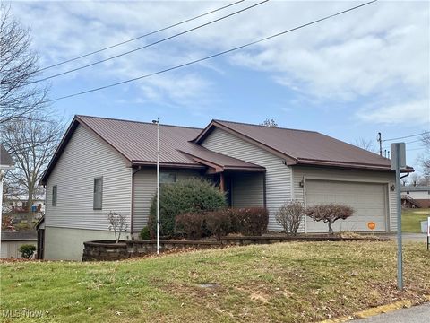 Single Family Residence in Parkersburg WV 1604 Division Street.jpg