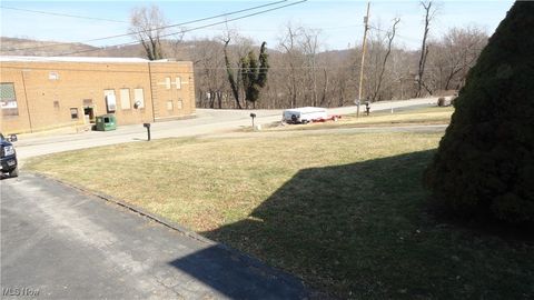 Single Family Residence in Newell WV 715 Jefferson St 15.jpg
