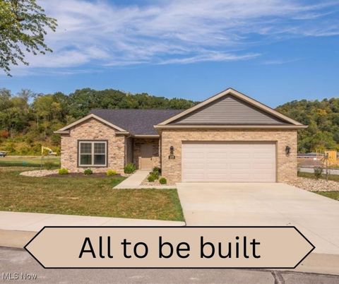 Single Family Residence in Weirton WV 184 Haley Circle.jpg