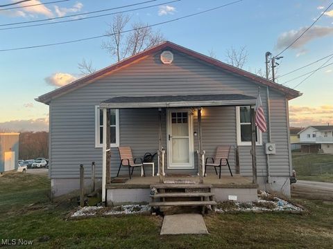 Single Family Residence in Parkersburg WV 708 1/2 7th Avenue.jpg