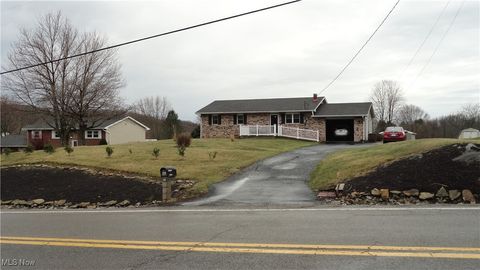 Single Family Residence in Chester WV 2068 Lincoln Highway.jpg