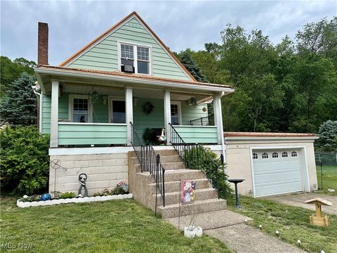 Single Family Residence in New Cumberland WV 1002 Third Avenue.jpg