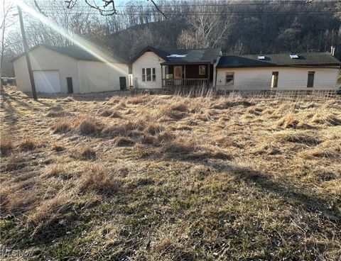 Single Family Residence in Weirton WV 323 North Fork Road.jpg