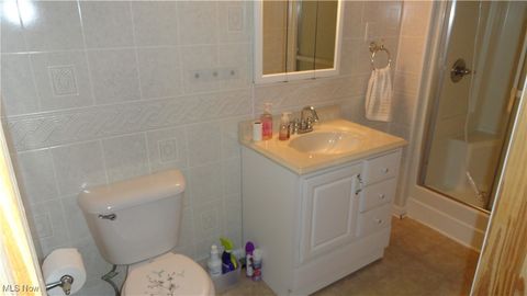 Single Family Residence in New Cumberland WV 1872 Mayhew Road 33.jpg