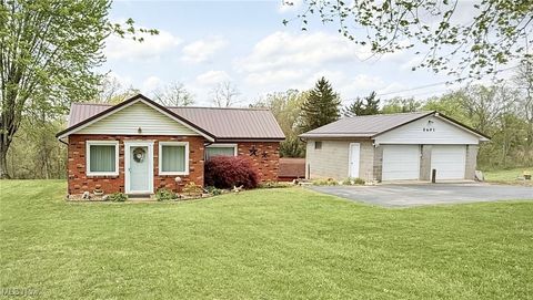 Single Family Residence in Follansbee WV 2401 Eldersville Road.jpg