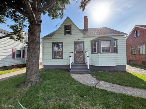 Single Family Residence in Cleveland OH 3803 Strandhill Road.jpg