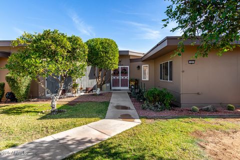 Townhouse in Sun City AZ 10802 W THUNDERBIRD Boulevard.jpg