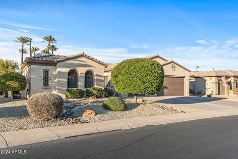 Single Family Residence in Surprise AZ 20064 RAWHIDE Way.jpg