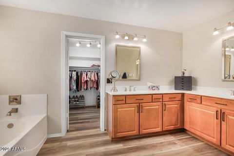 Single Family Residence in Peoria AZ 9566 N 83RD Drive.jpg