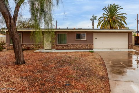 Single Family Residence in Phoenix AZ 1822 ROMA Avenue.jpg