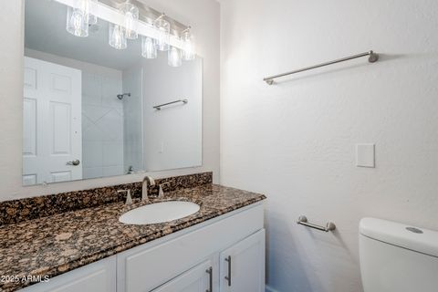 Single Family Residence in Phoenix AZ 2728 REDFIELD Road 16.jpg