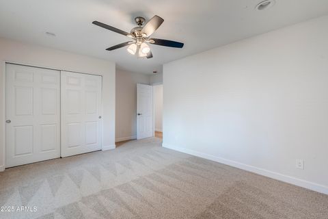 Single Family Residence in Phoenix AZ 2728 REDFIELD Road 14.jpg