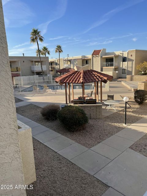 Condominium in Phoenix AZ 16635 CAVE CREEK Road.jpg