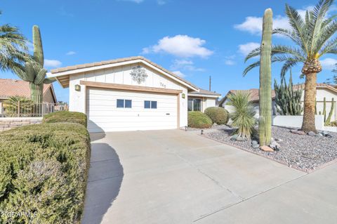 Single Family Residence in Mesa AZ 745 LEISURE WORLD.jpg