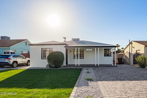 Single Family Residence in Phoenix AZ 2938 15TH Avenue.jpg