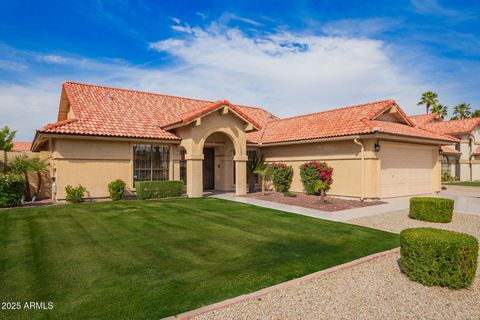 Single Family Residence in Glendale AZ 7626 W MCRAE Way.jpg