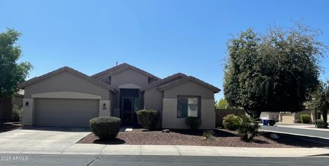 Single Family Residence in Surprise AZ 16861 W IRONWOOD Street.jpg
