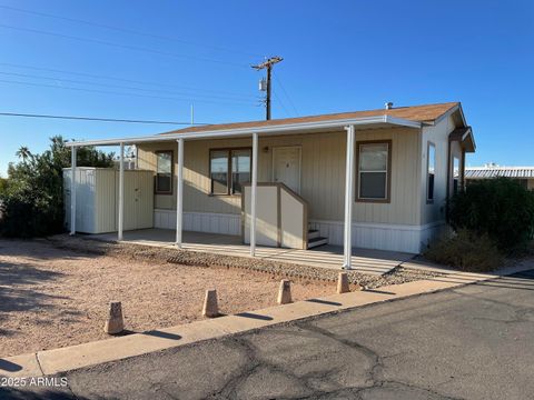 Manufactured Home in Apache Junction AZ 2420 5TH Avenue.jpg