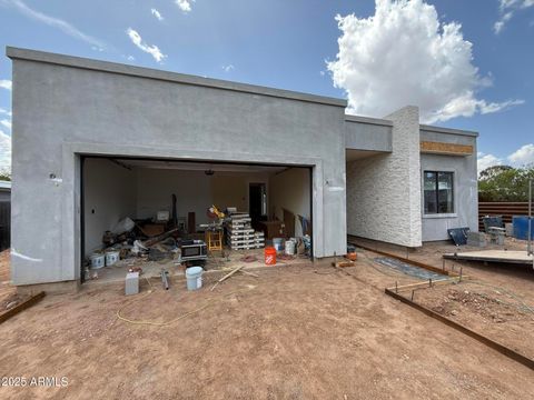 Single Family Residence in Phoenix AZ 2927 E OSBORN Road.jpg
