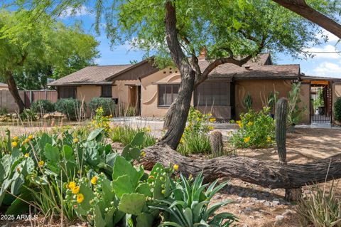 Single Family Residence in Phoenix AZ 1720 W ELM Street.jpg