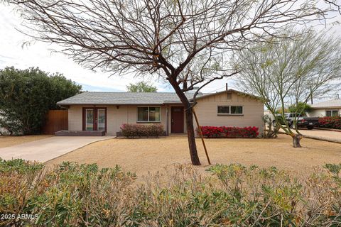 Single Family Residence in Phoenix AZ 3125 GROVERS Avenue.jpg