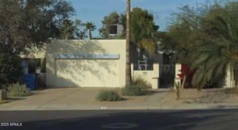 Single Family Residence in Phoenix AZ 1510 WESCOTT Drive.jpg
