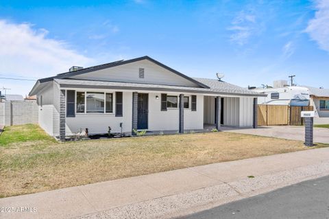 Single Family Residence in Glendale AZ 7022 N 76TH Drive.jpg